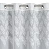 62665 4 biela zaclona zdobena vzorom listov tana na kruzkoch 140 x 250 cm
