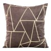 81027 tmavohneda zamatova obliecka na vankus so zlatou geometrickou potlacou moly 45x45 cm