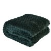 81168 1 tmavozelena deka z hunateho mikroplysu bublinkovy 3d vzor mikos 160x200 cm