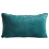 80199 tyrkysova zamatova obliecka na vankus s kontrastnym lemovanim gaja3 30x50 cm