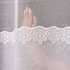 Bílá tylová záclona ZORA s pásovým vzorem a výšivkou ve spodní části (Výška E 249 - 275, Šířka 100)