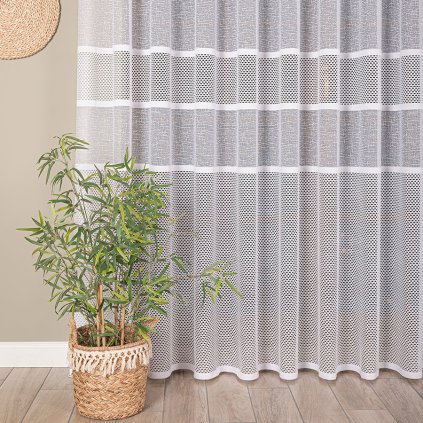 Biela žakarová záclona INES so zaujímavým vzorom