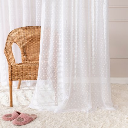 Biela záclona s bodkami z jemného polyesteru AURORA na páske 300×250 cm