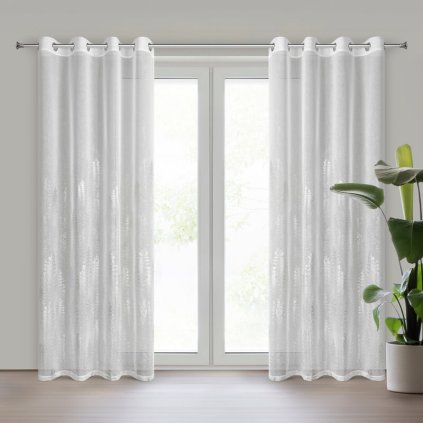 Biela vianočná záclona so striebornými stromčekmi na krúžkoch ELSA 140x250 cm