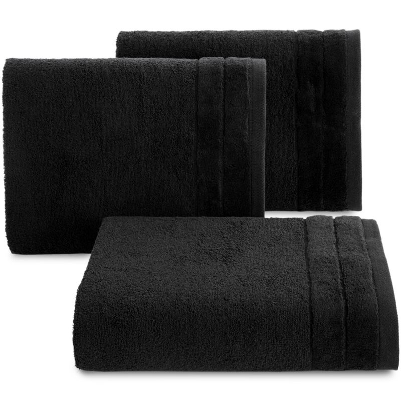 Klasický čierny uterák DAMLA s jemným pásom 30x50 cm
