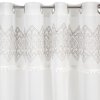 4443 1 zaclona daphne zdobena striebornou vysivkou a brmbolcami 140x250 cm