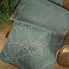 73440 7 mentolovy zamatovy behun na stol blink13 s kvetinovym vzorom 35x180 cm