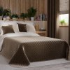 75384 1 hnedy zamatovy prehoz na postel velvi 170x210 cm