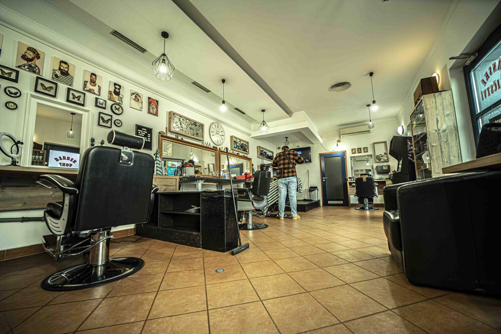 Old-barber-shop-holicstvi-salon