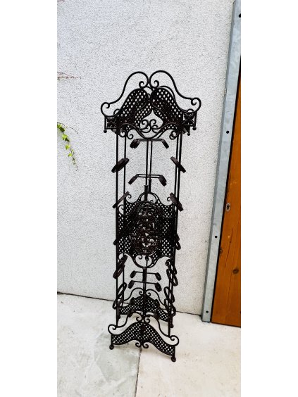 8221 2 kovovy stojan na vino samostatne stojici na 24 lahvi