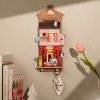 RoboTime miniatura domečku k zavěšení Kancelář pošty