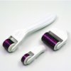 mikrojehlickovy valecek na osetreni obliceje a tela 4v1 white 4 in 1 micro needle roller 227399812123218