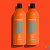 Matrix Vyhlazující šampon pro neposlušné vlasy Total Results Mega Sleek (Shampoo for Smoothness)