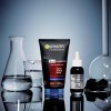 Garnier 3v1 proti černým tečkám Pure Active (Intensive Charcoal Anti-Blackhead) 150 ml