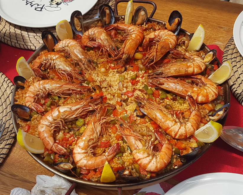 Paella s mořskými plody