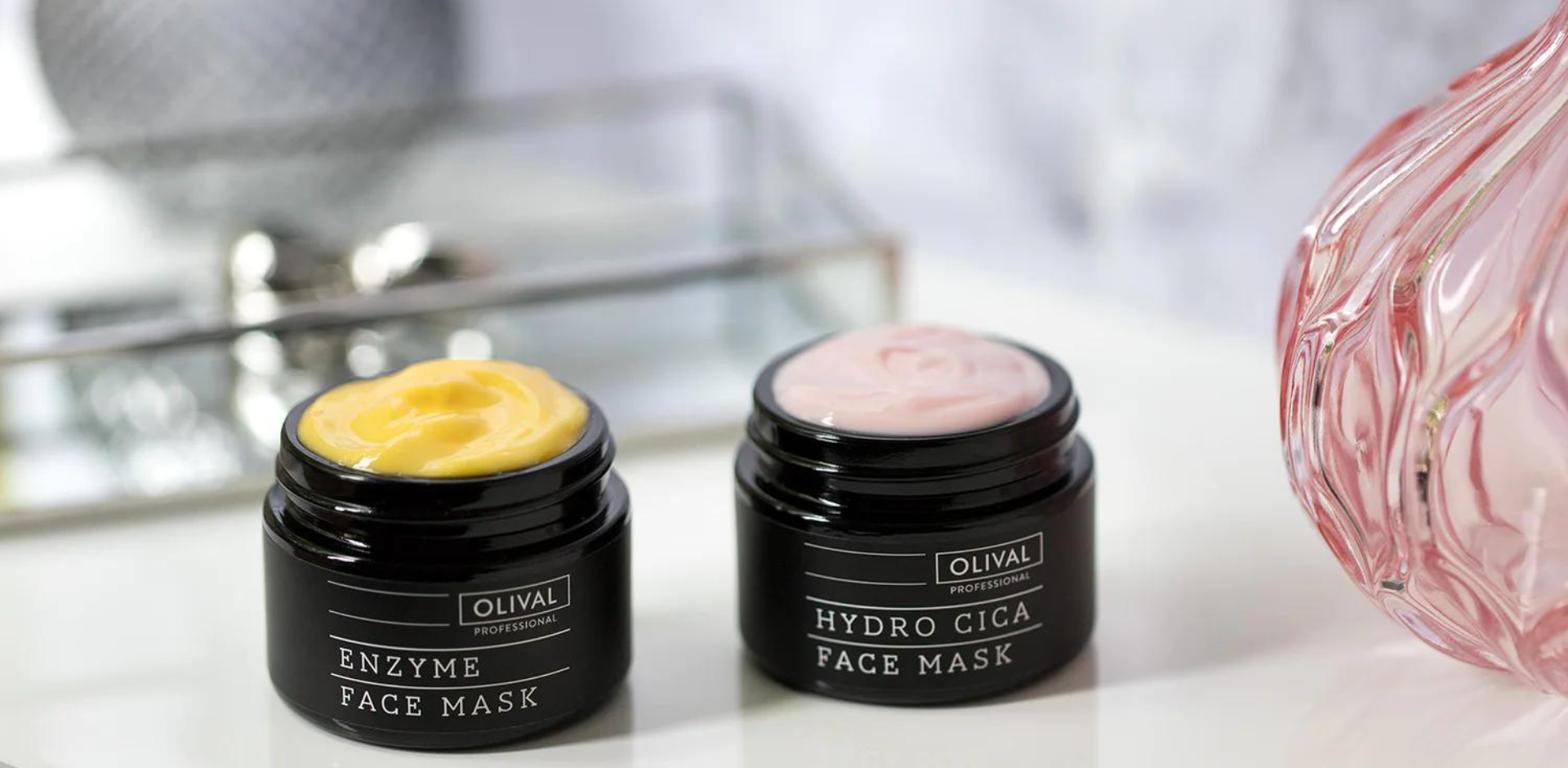 Fedezze fel hidratáló és hámlasztó maszkjainkat