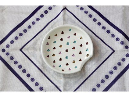 Odkapávač na vařečku - barevná srdce