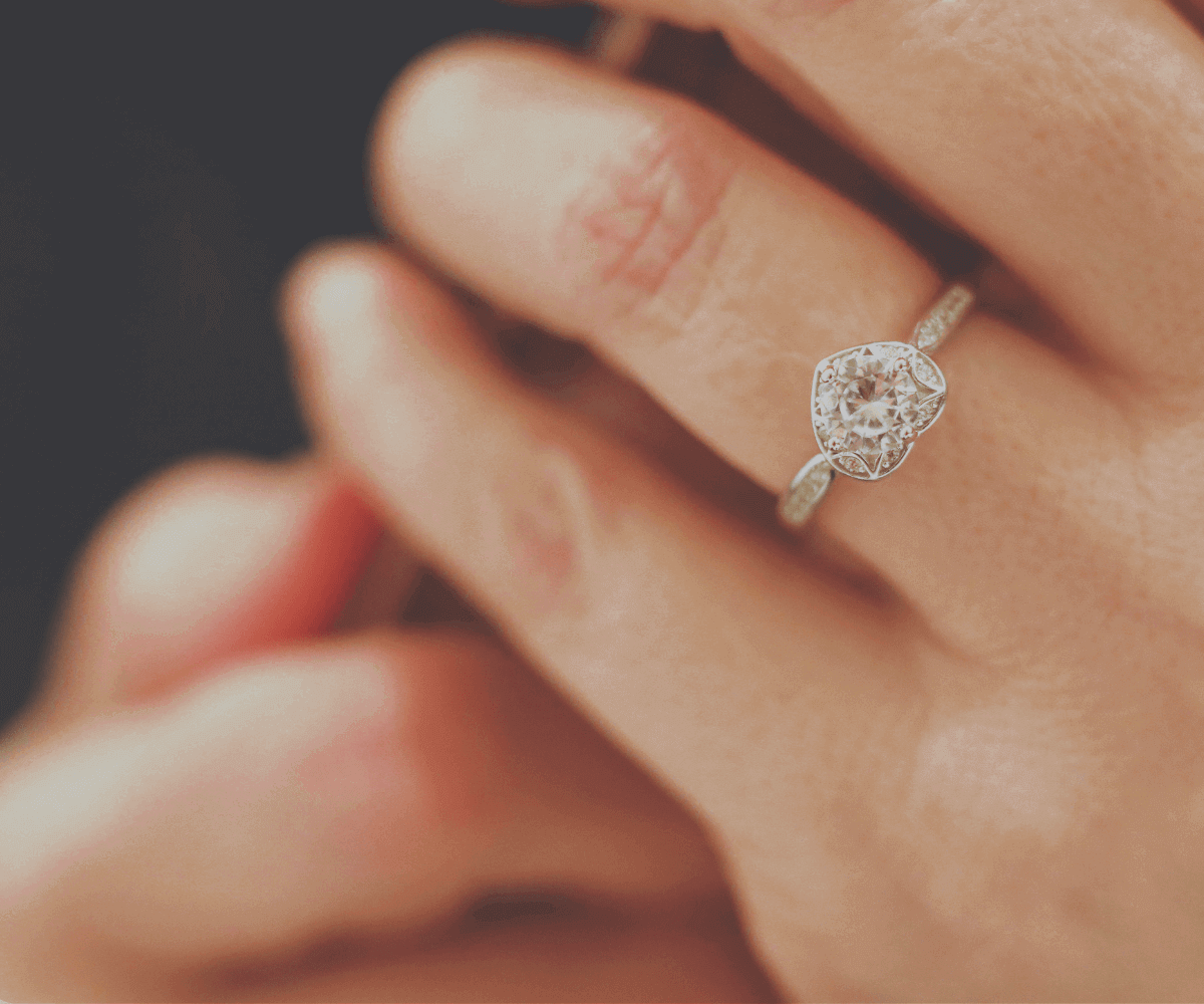 Jak vybrat zásnubní prsten?