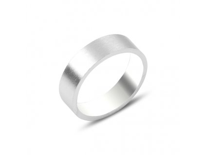 Pánský matný stříbrný prsten, velmi pevný, určený pro muže. Koupíte u OLIVIE.