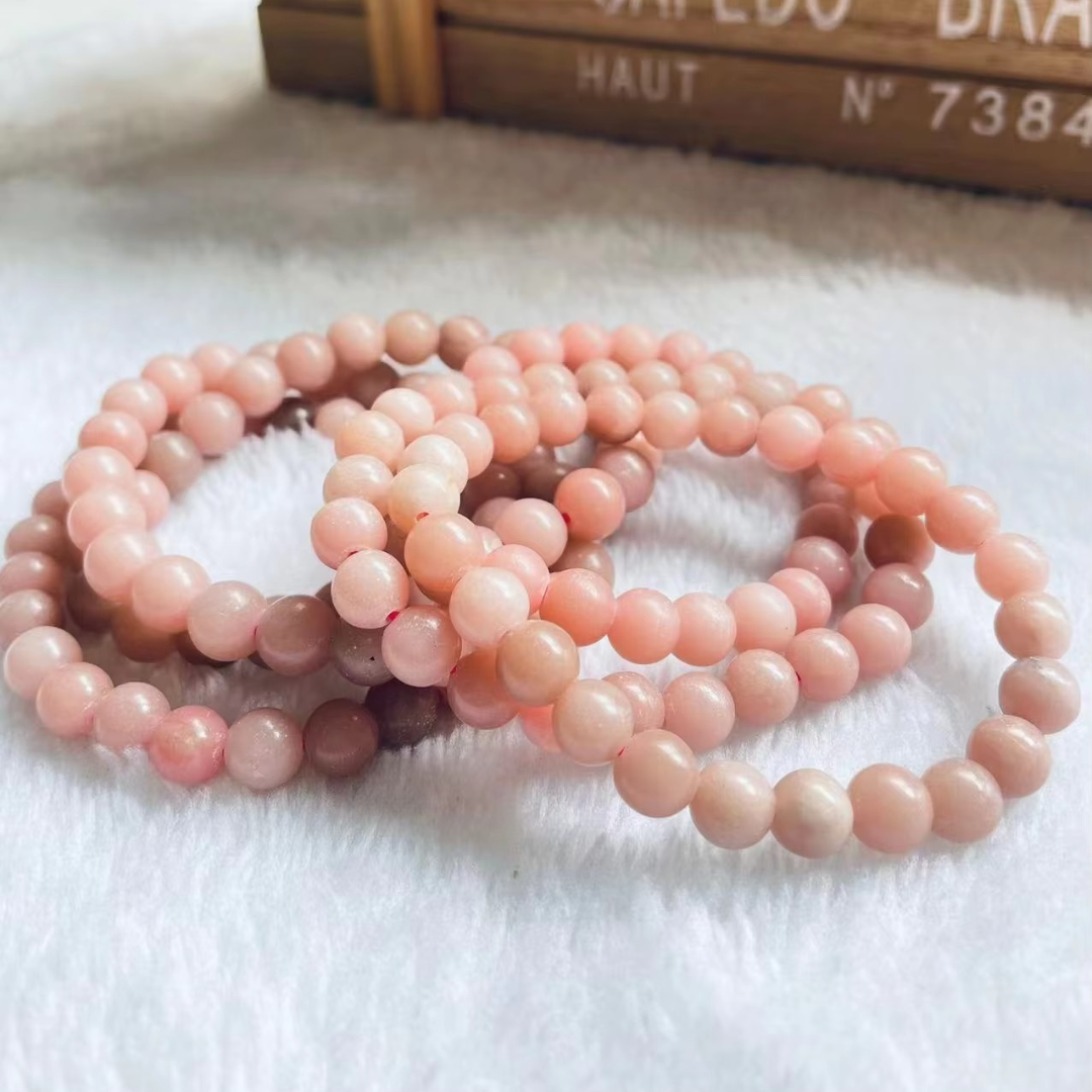OLIVIE Náramek 8mm RŮŽOVÝ OPÁL 9129 ≤19 g.