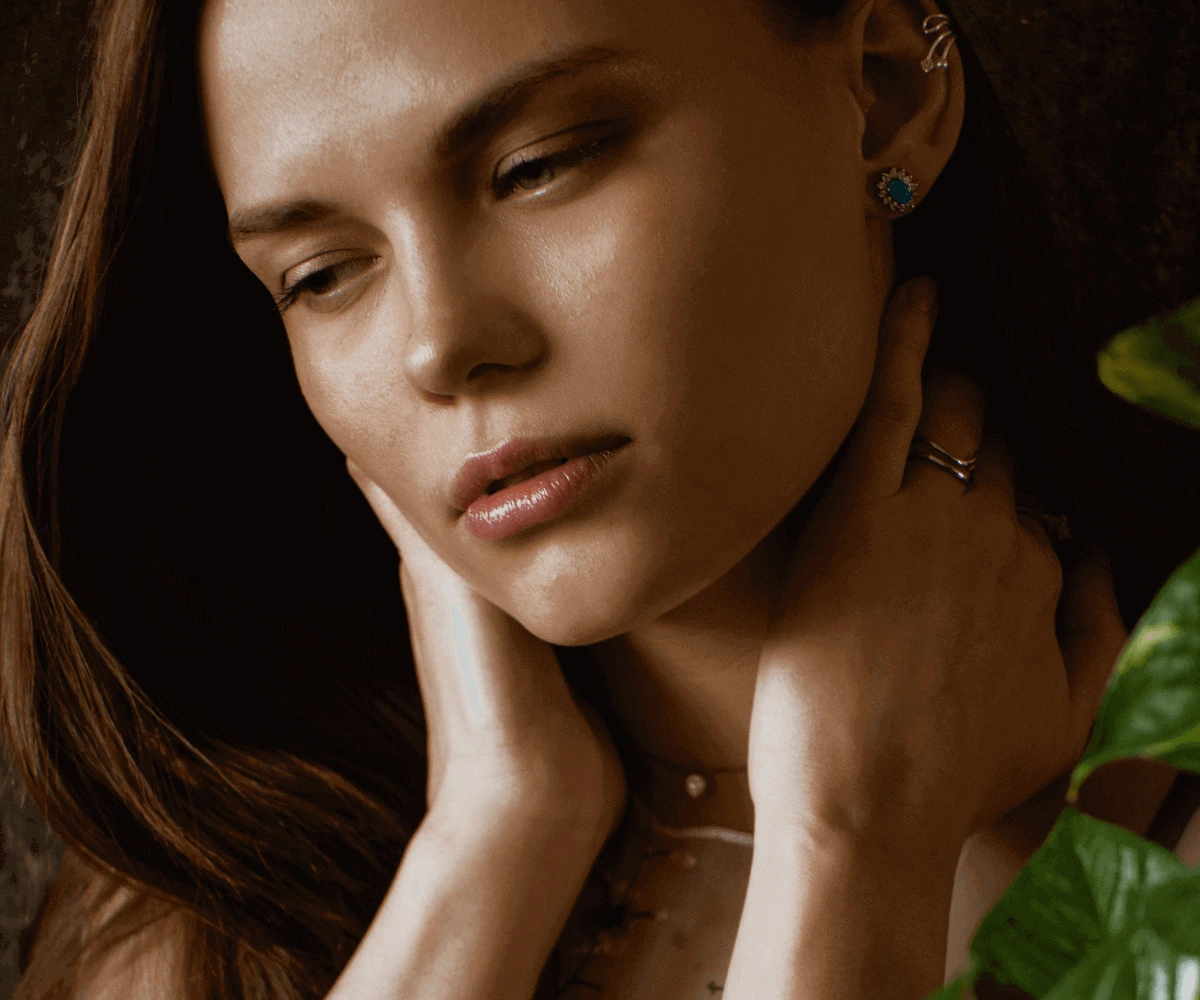 Za alergii na šperky nemůže stříbro