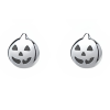 Stříbrné náušnice DÝNĚ na Halloween párty.