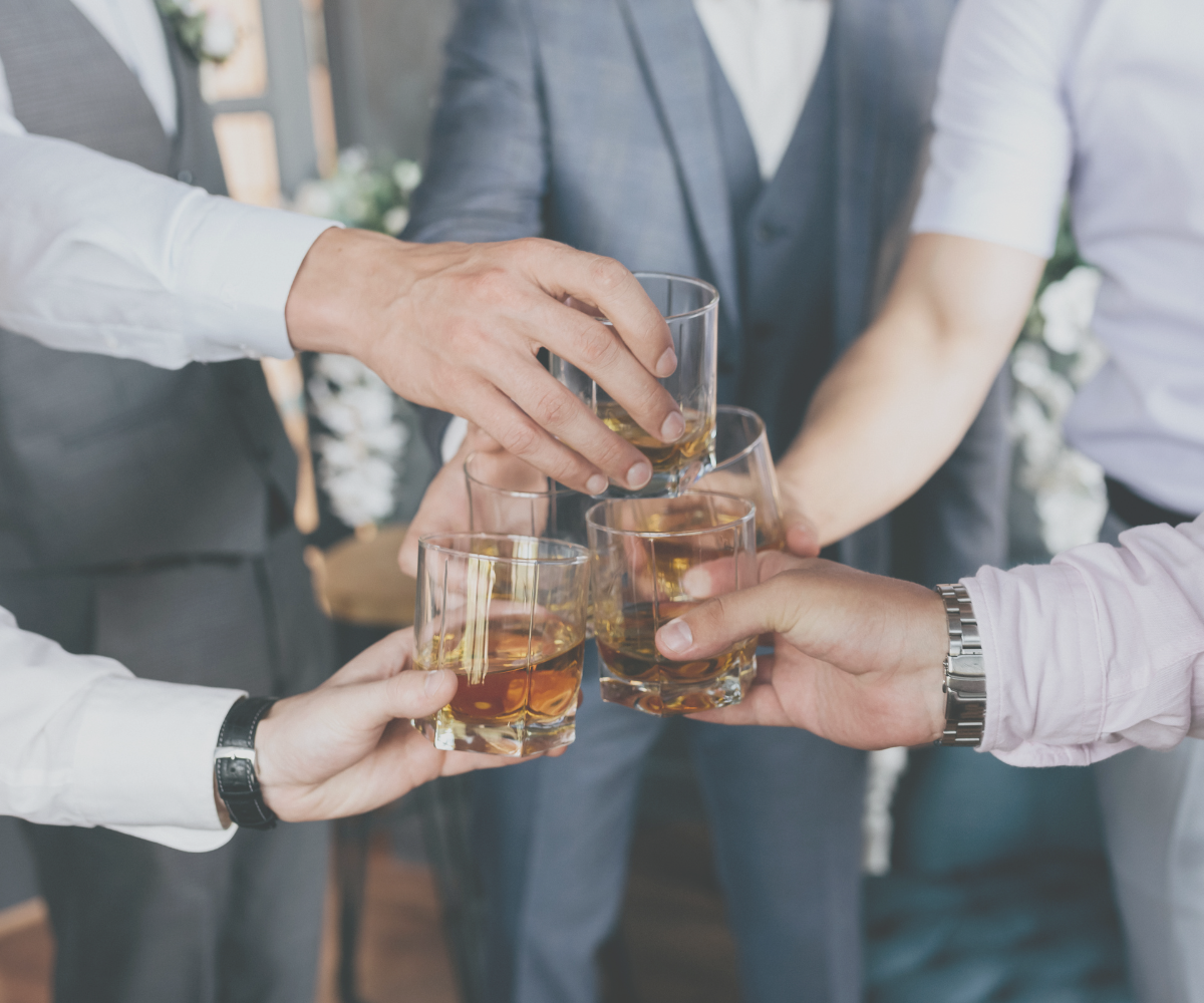 Ako usporiadať rozlúčku so slobodou pre ženícha?