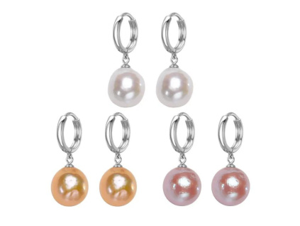 Perlové kruhové náušnice BAROKO v troch farbách. Perly sú pravé sladkovodné kultivované barokové AAA s veľkosťou 11 mm až 12 mm. Strieborníctvo OLIVIE.