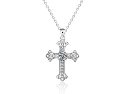Strieborný náhrdelník KRÍŽ MOISSANITE z rodinnej firmy Olivie.