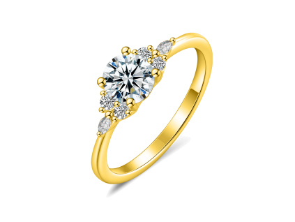 Strieborný zásnubný prsteň MOISSANITE GOLD od Olivie.