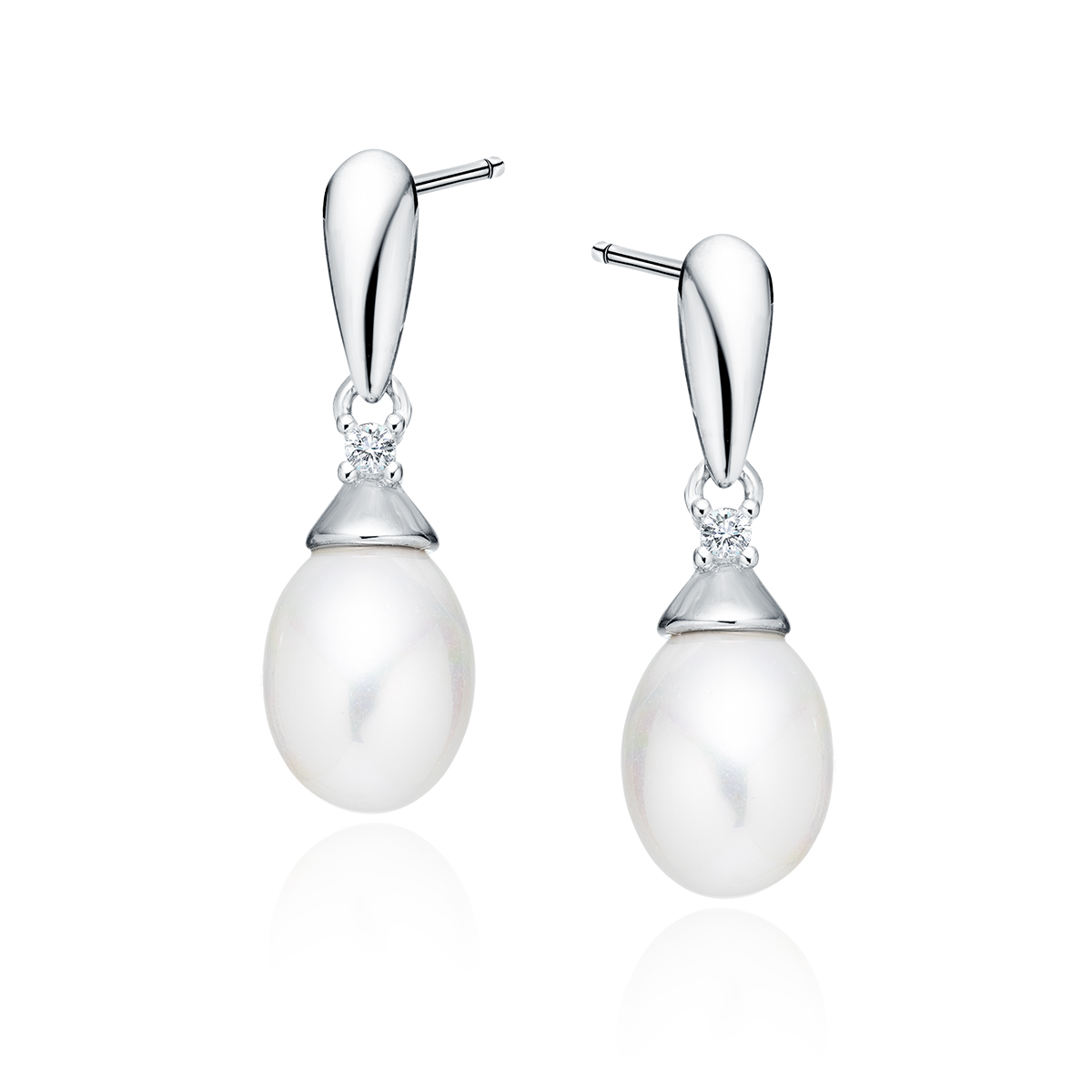 E-shop Olivie Strieborné náušnice PERLA 4107 Ag 925; ≤1,7 g.