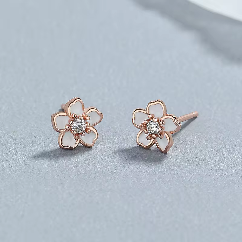 E-shop Olivie Strieborné náušnice RUŽOVÝ KVIETOK 8647 Ag 925; ≤0,8 g.