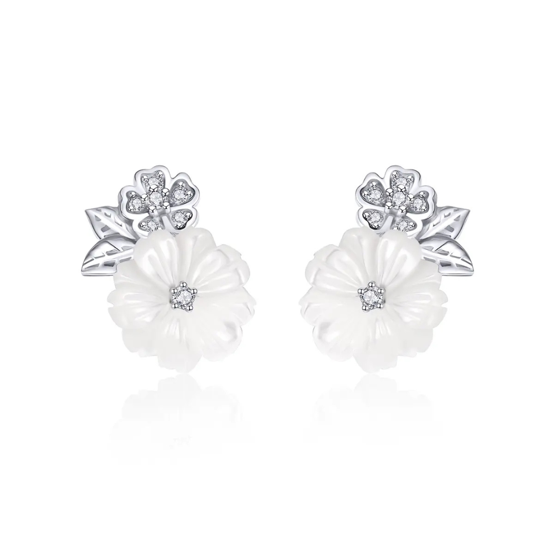 E-shop Olivie Strieborné náušnice BIELY KVET 9183 Ag 925; ≤2,0 g.
