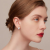 Strieborné luxusné náušnice KAPKA, vhodné na svadbu alebo na iné slávnostné príležitosti. Kúpite u OLIVIE.cz