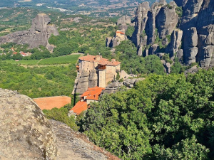  Kláštery Meteora v řecké Thesálii