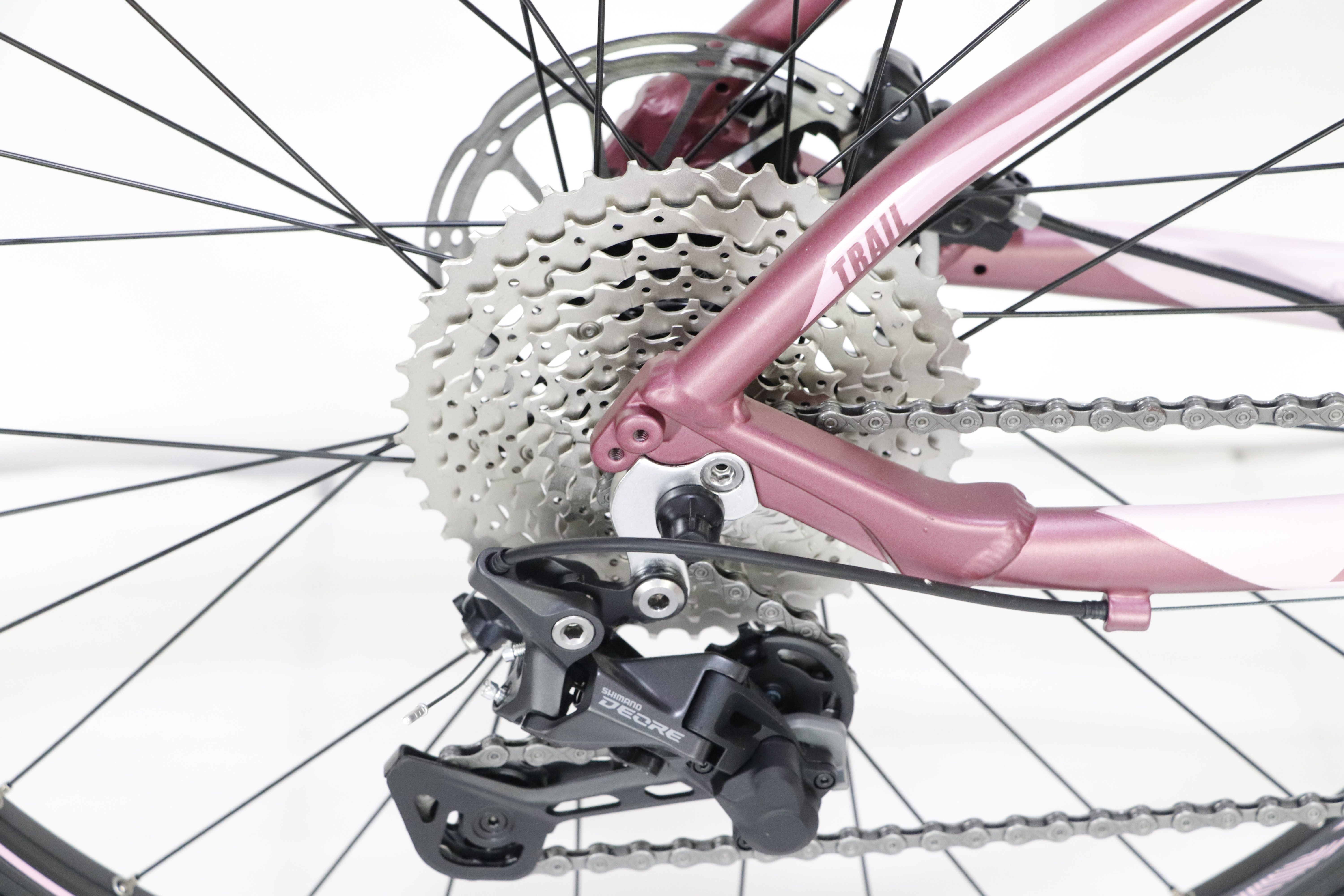 EVELYN 27.5 Components