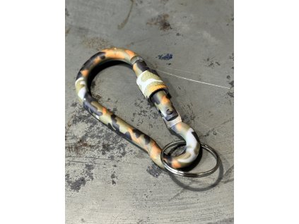 Kovový přívěsek karabina camouflage (Velikost Unisex)