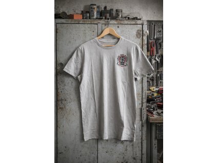 17587E43 6785 4277 8708 505D29BCD937