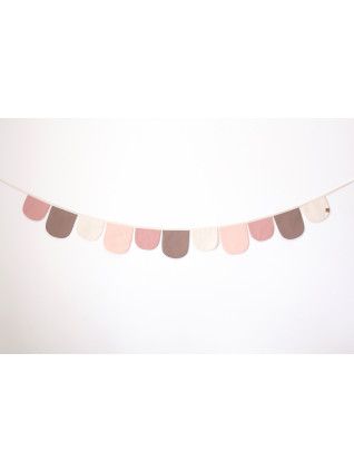 PINK AND BROWN GARLAND