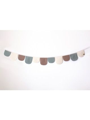 BLUE AND BROWN GARLAND