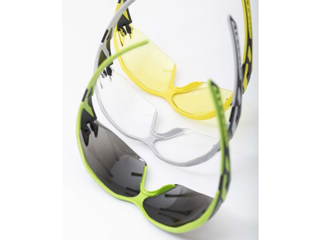 eca38c9081ef84ec4ae82a5944784a3c