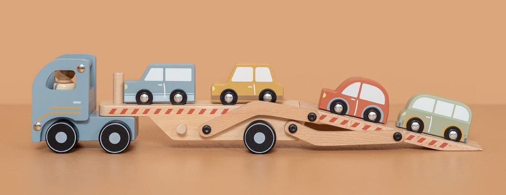 Hračky pro milovníky aut a vláčků