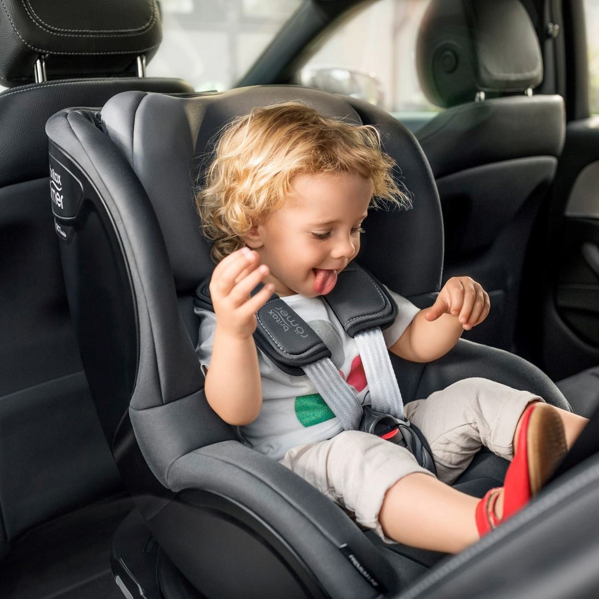 Co je to i-Size? A proč jsou tyto autosedačky tak bezpečné?