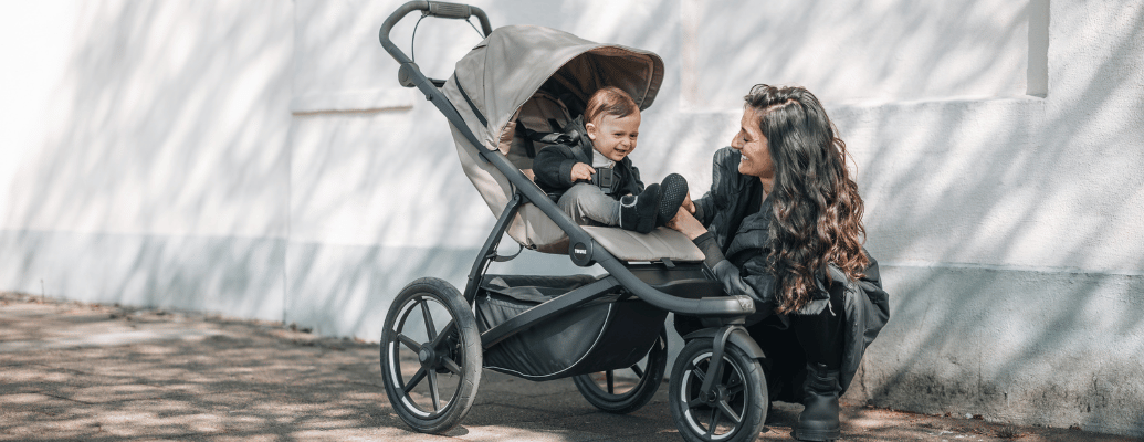 Předobjednávka: Thule Urban Glide 3 Tinted Taupe s magnetickou sponou