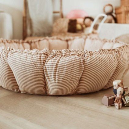 PLAY AND GO Coco Bloom Dětské hnízdo Stripes Brown