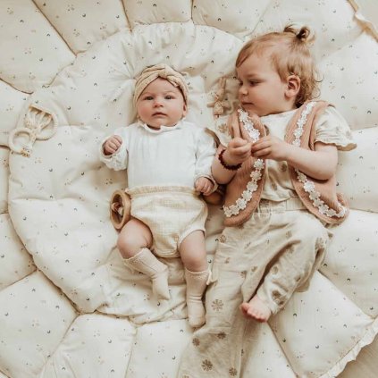 PLAY AND GO Coco Bloom Dětské hnízdo Moon