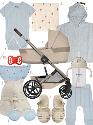 Letní výbavička v odstínech baby blue & krémové s pár srdíčky navrch. ❤️ Vzdušné, jemné a praktické kousky na procházky,...