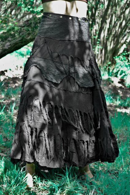 Dlouhá zavinovací sukně Gipsy - černá