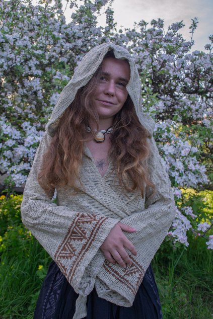 Síťový zavazovací top Sacred