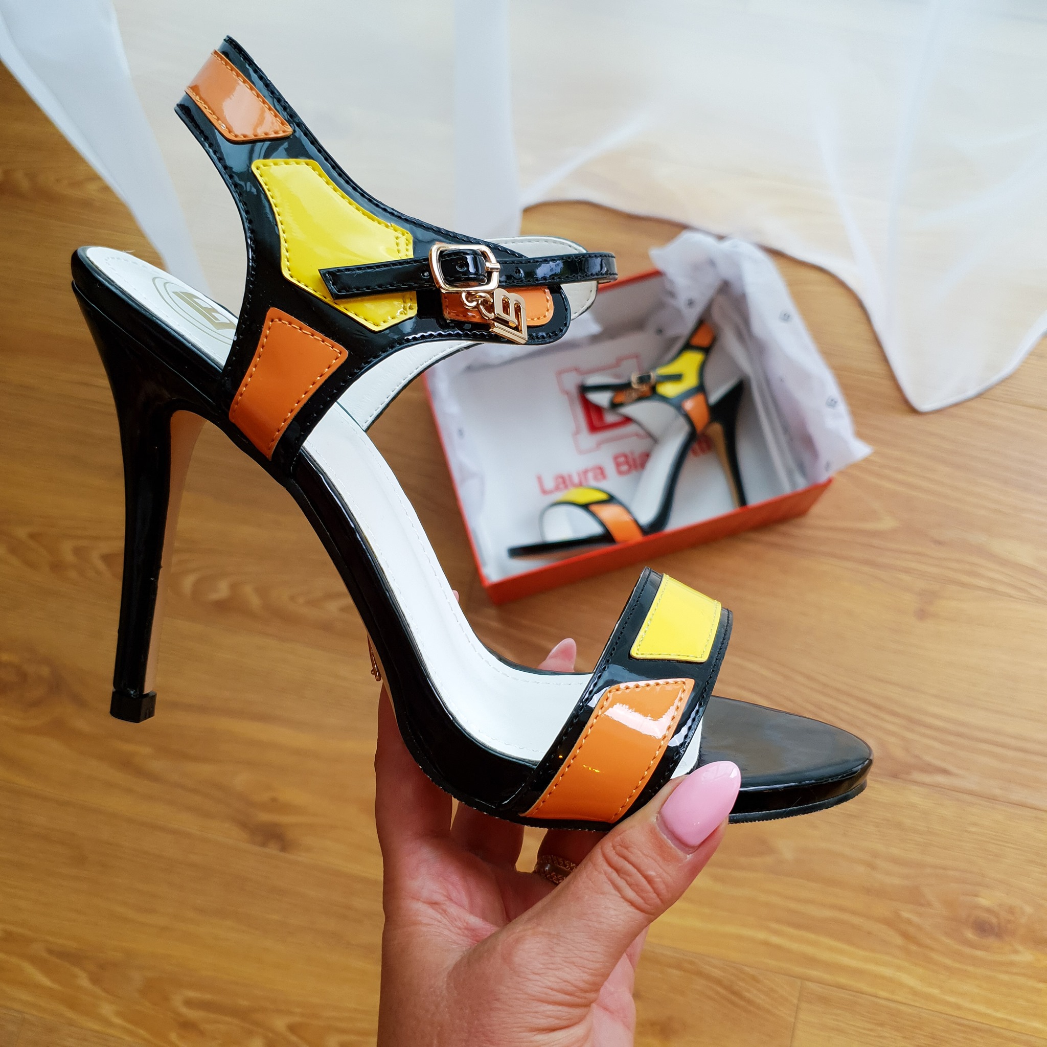 sandale-laurabiagiotti-clanok-ako-sa-postarat-o-letne-topanky